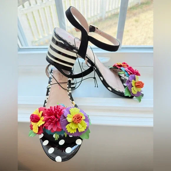 Betsey Johnson Floral Sandals - Picture 2 of 4